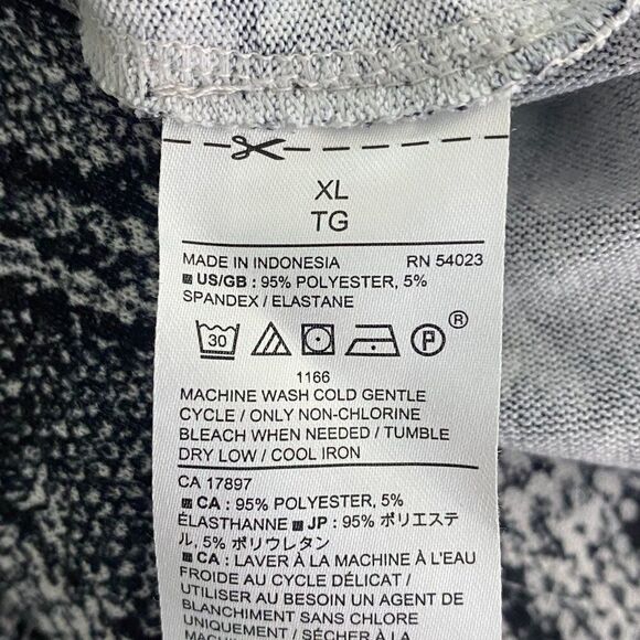 Banana Republic Luxespun Snakeskin Print Turtleneck Size XL - Picture 7 of 7